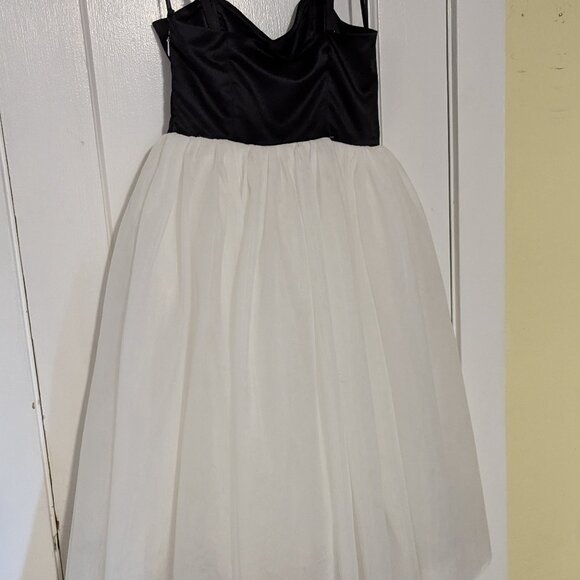 Collectif London Diana Swing Dress with Tulle Skirt | Vintage Style - Picture 5 of 7